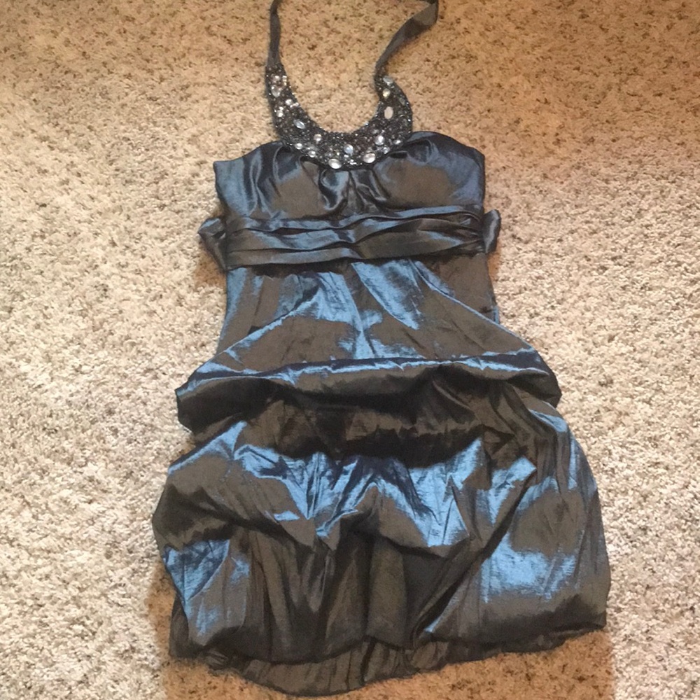 Cocktail/prom dress